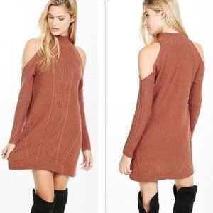🆕️NWOT!! Express cold shoulder sweater dress, XS